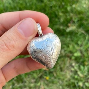 vintage sterling silver heart locket